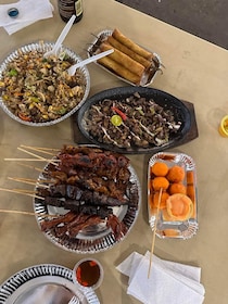 ⭐ Taste the Filipino Street Food in Manila with Best Guide ⭐