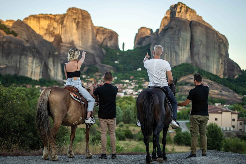 Kastraki: Meteora Sunset Horseback Riding