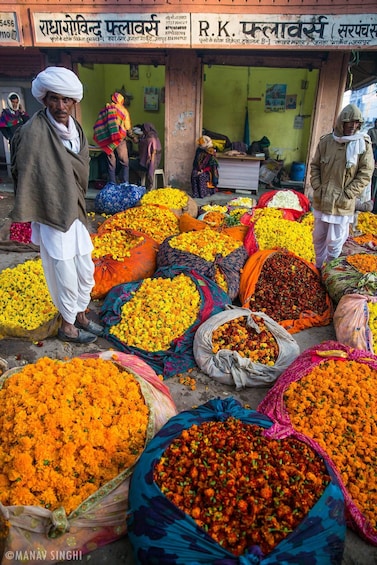 Local breakfast + Flower market + Pink city tour