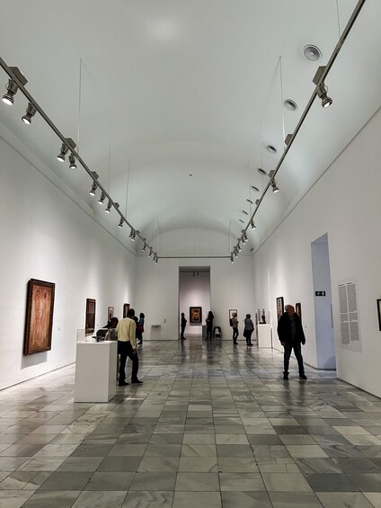 Picture 6 for Activity Madrid: Reina Sofía Guided Tour with Skip-the-Line Tickets
