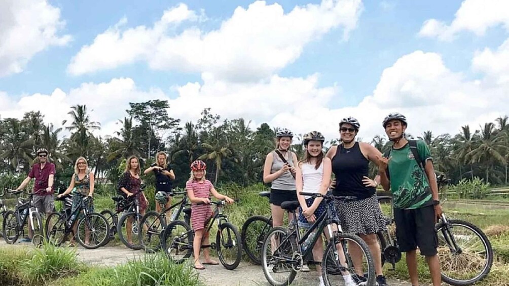 Picture 2 for Activity Pedal bike through rice terraces, forests and Lawang caves