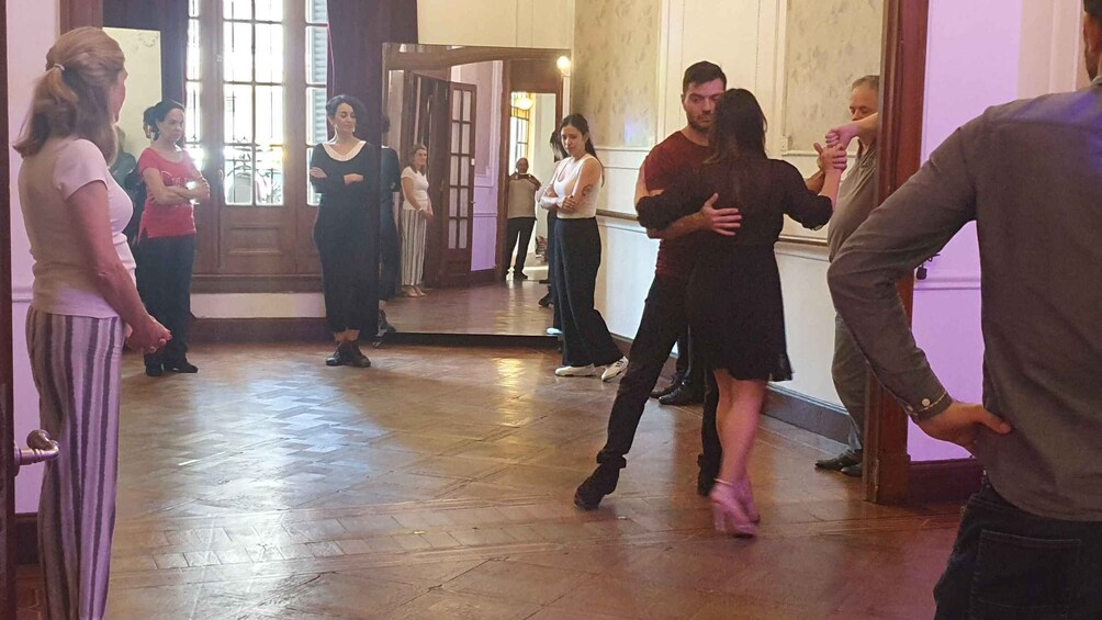 Picture 1 for Activity Tango Lesson in Buenos Aires with professional dancers