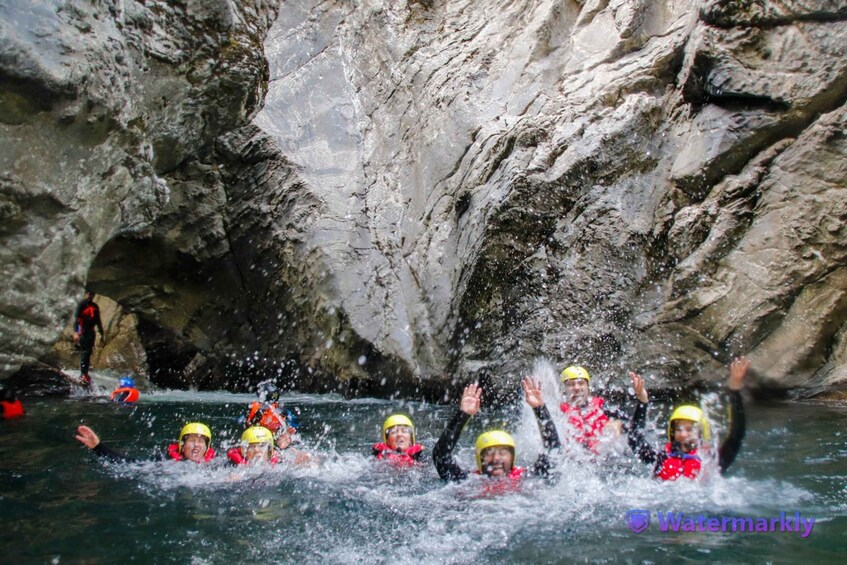 Lucca: Body Rafting nel Canyon