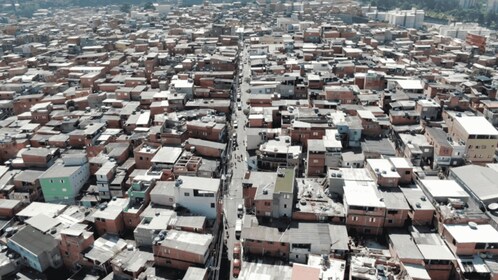 Paraisópolis: São Paulos pulsierende Favela und ihr verborgener Künstler