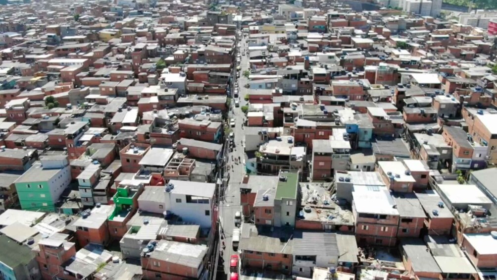 Paraisópolis: São Paulo's Vibrant Favela & Its Hidden Artist