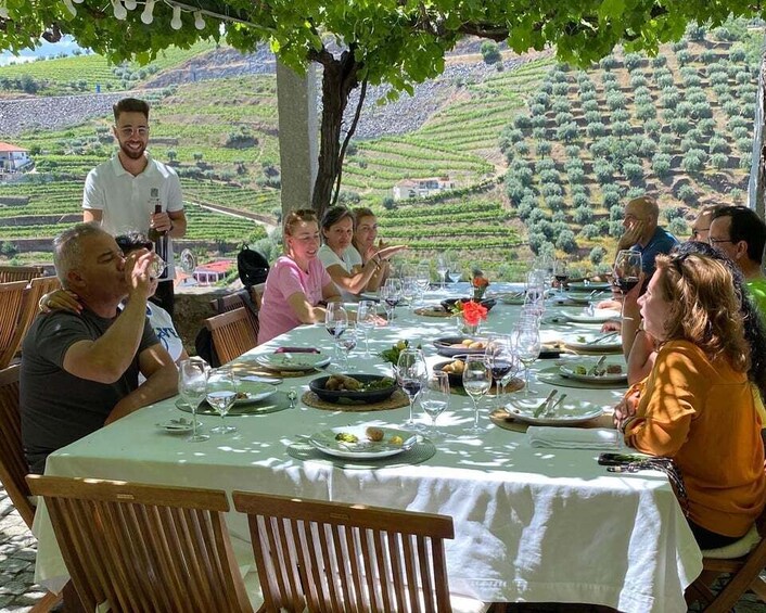 Douro: luxury walking with full lunch at Quinta do Vallado