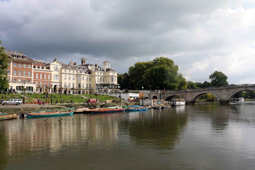 Picture 1 for Activity London: Kew to Hampton Court River Thames Cruise