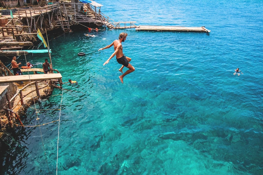 Boracay: Island Hopping Adventure w/ Lunch & Cliff Jumping