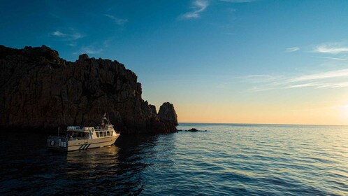 Korsischer Abend: Calanques de Piana Sunset Apero mit Musik