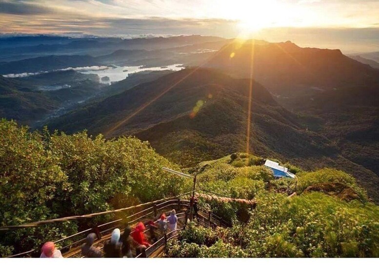 Colombo/ Negombo to Summit Thrills: Adams Peak Hike