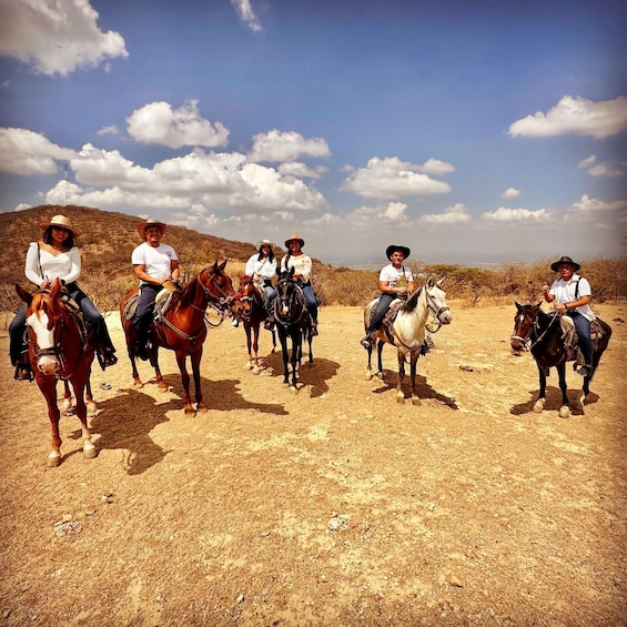 Picture 2 for Activity Horseback Ride in Guanajuato City with Live Music and Food