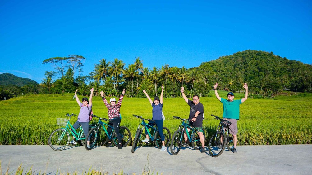 Picture 3 for Activity Yogyakarta: Nanggulan Village Fun Cycling