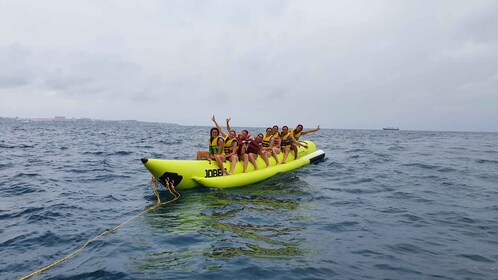 Torrevieja: Bananenboot-Fahrt mit Instruktor