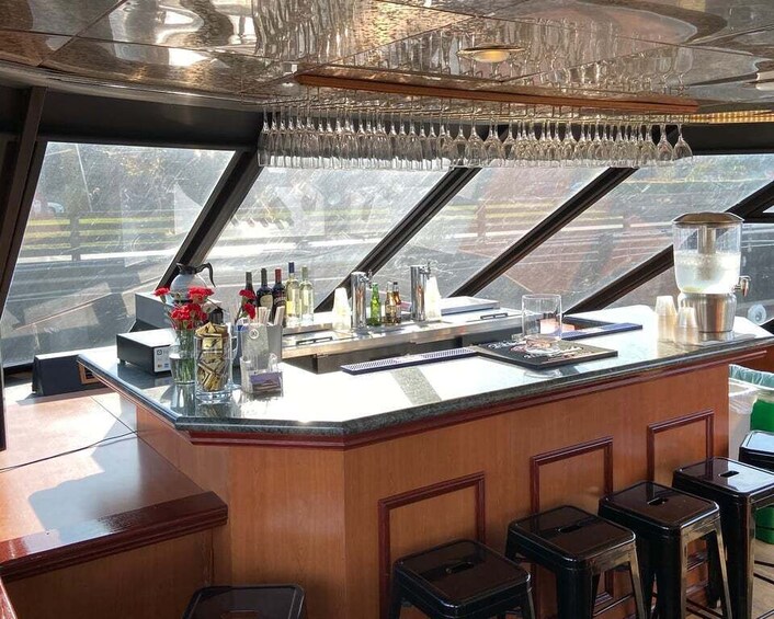 Picture 3 for Activity San Francisco: Empress Yacht July 4th Fireworks Party Cruise