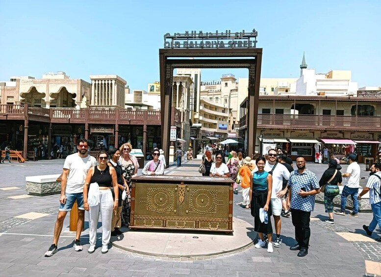 Dubai: Discover Dubai Old Town, Souks, Museum & Street Food