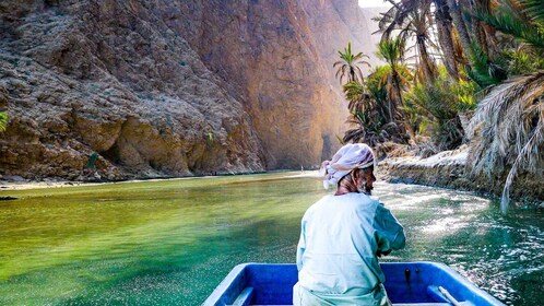 Abenteuer-Küstentour in Wadi Shab und Bimmah