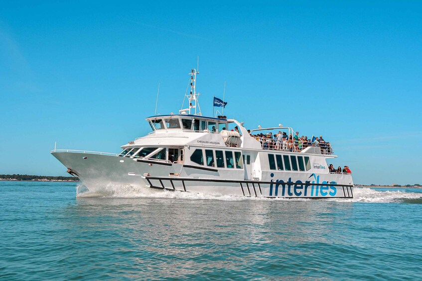 Picture 3 for Activity La Rochelle: Fort Boyard Guided Boat Trip