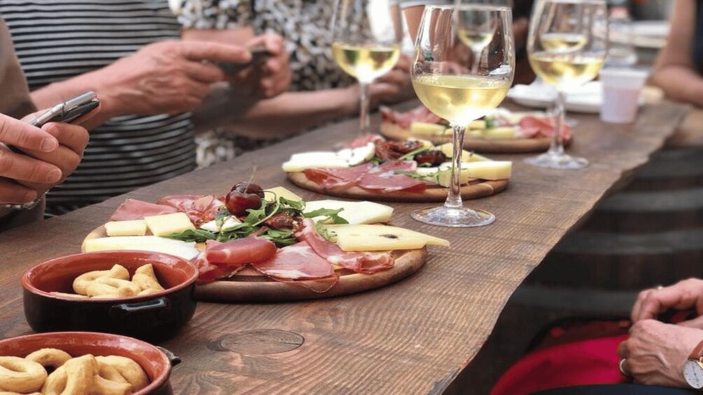 Picture 1 for Activity Lecce: Guided Wine Tour by Bike with Wine Tasting