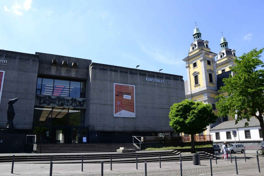 Picture 13 for Activity Düsseldorf: Tipping based - Old Town Walking Tour