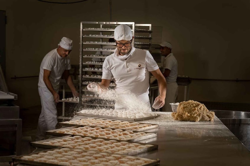 Siena - Discover typical Sienese sweets with tasting
