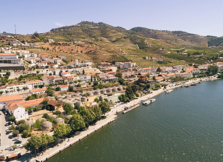 Picture 6 for Activity Pinhão, Douro Valley: 1-Hour Rabelo Boat Tour w/ Audio Guide