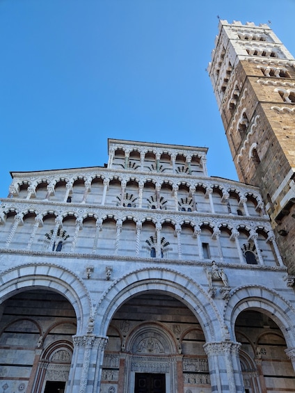 Picture 3 for Activity Lucca: tour tra storia, arte e leggende! (Tour di 2 ore)