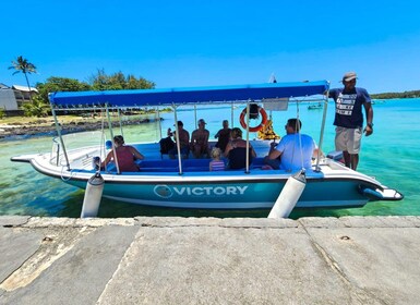 Blue Bay to Île aux Aigrettes: Exclusive Snorkelling Tour