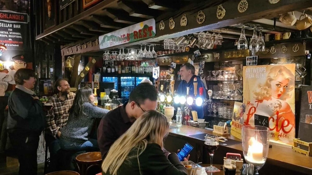 Antwerp: Pub Crawl in the Historical City