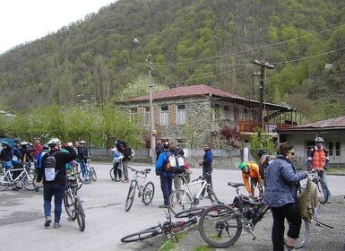 Cyclisme classique excursion en Géorgie de l'Est