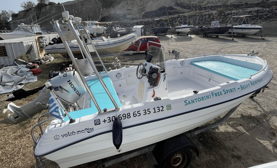 Picture 2 for Activity Santorini: License-Free Boat Rental with Snorkeling Gear