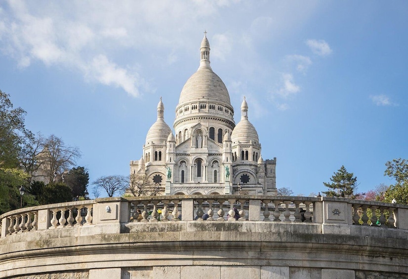 Picture 3 for Activity Montmartre Walking Tour in English