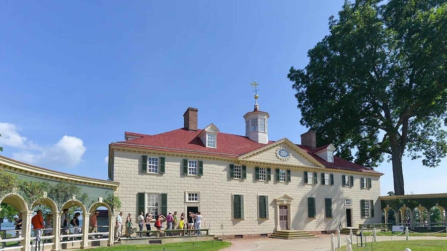 From Washington DC: Mount Vernon Bus & Walking Tour