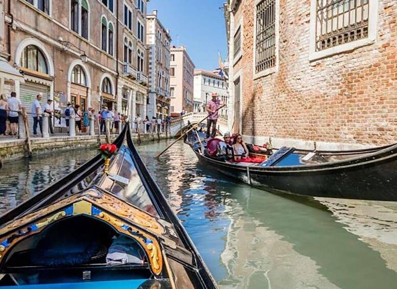 Picture 20 for Activity Venice Gems: Campo Sant'Angelo Walk & Gondola Ride