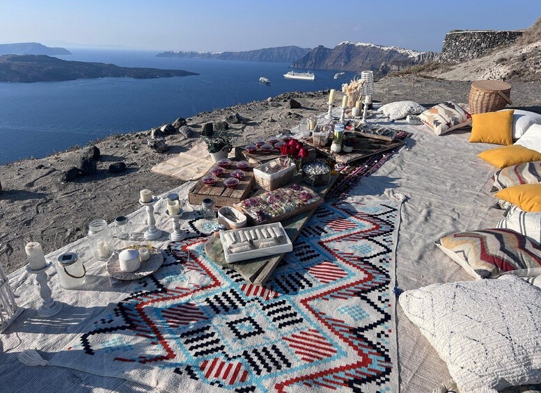 Picture 12 for Activity Uncrowded Santorini Sunset PicNic