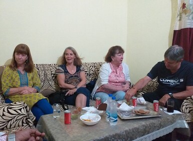 Cooking Workshop and Vegetarian Dinner in Agra with Family