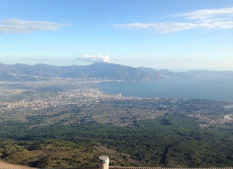 Picture 3 for Activity Vesuvio: 3h trekking tour with volcanological guide