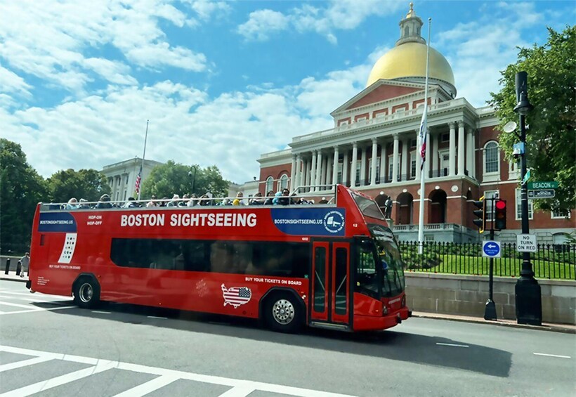 Boston: Hop-on Hop-off Boston Sightseeing Tour with 24 Stops