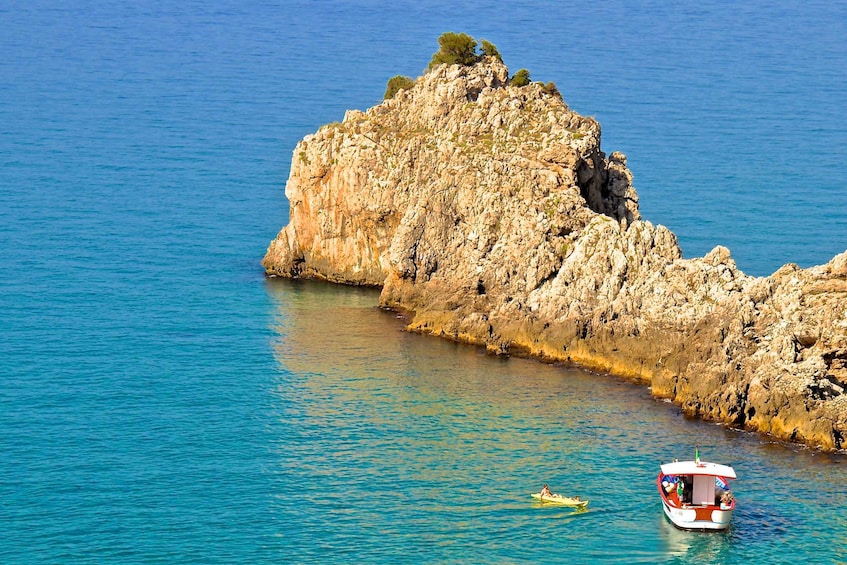 Picture 13 for Activity Sperlonga: Private Blue Grotto Boat Tour