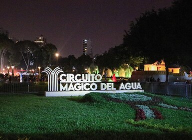 Lima : Circuit magique de l'eau et spectacle de lumière laser