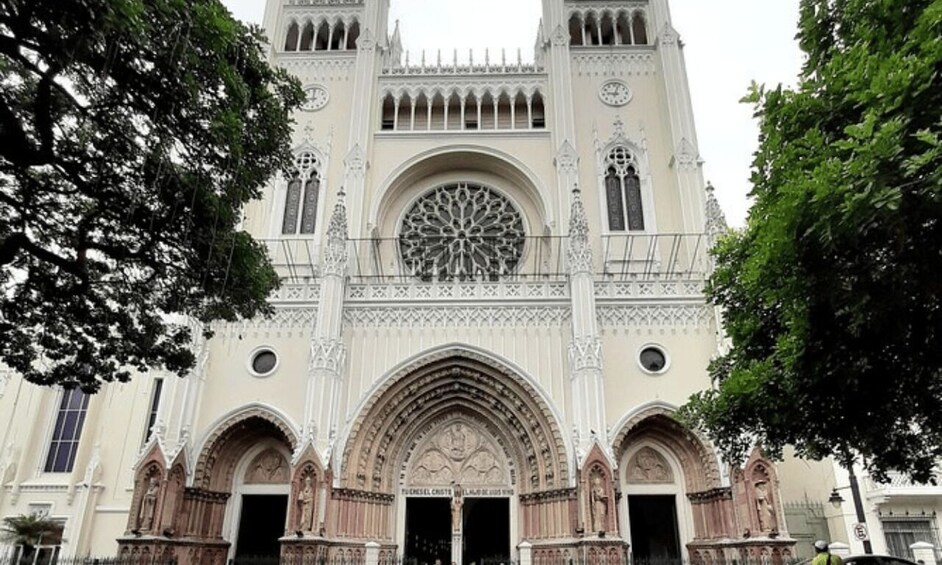 Picture 8 for Activity Guayaquil City Tour Including the Light House of Santa Ana