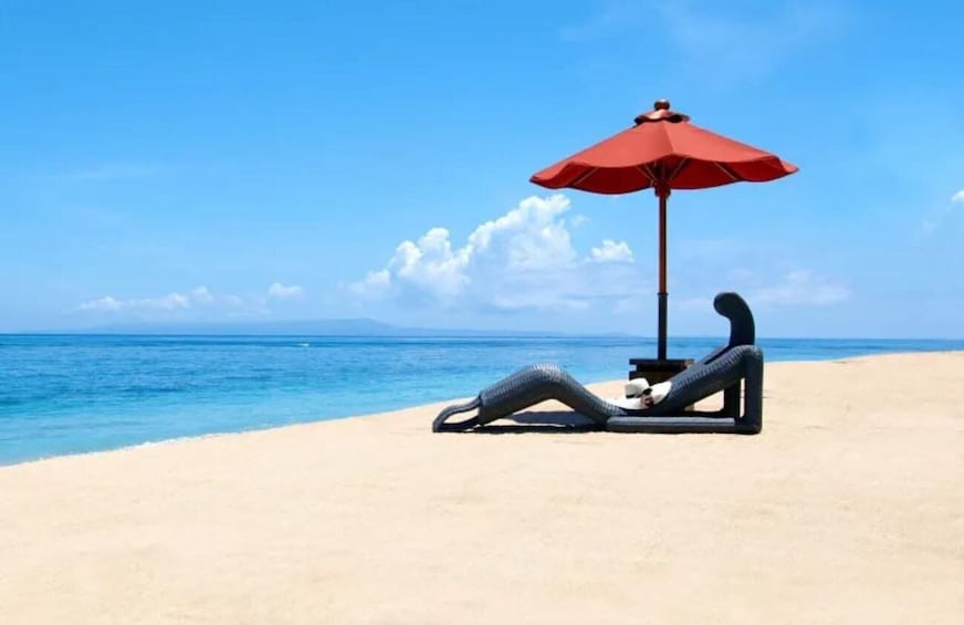 Picture 1 for Activity Bali: White Sand Beaches & Uluwatu Sunset Tour