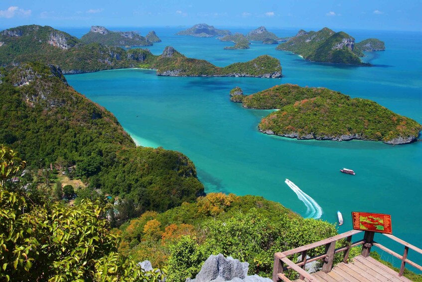 Samui: Angthong National Marine Park Day Trip by Speedboat