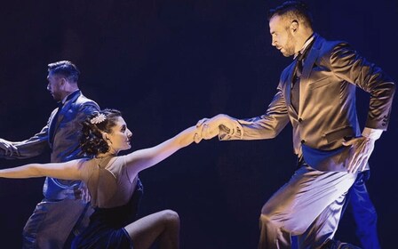 Fra Foz do Iguaçu: Madero Tango med middag