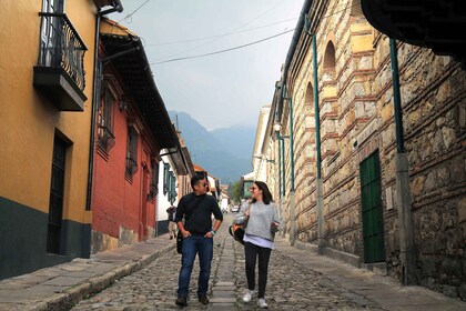 Bogota: La Candelaria Highlights Walking Tour
