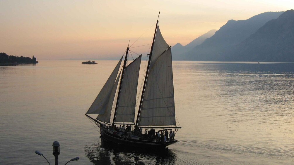 Picture 3 for Activity ROMANTIC CRUISE ON HISTORICAL SAILBOAT