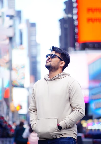 Picture 3 for Activity New York City: Solo or Couples Photoshoot in Times Square!