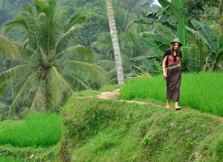 Picture 1 for Activity Ubud: Swing, Coffee Plantation, Rice Terrace, and Waterfall