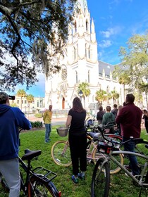 Savannah: Historical Bike Tour with Tour Guide