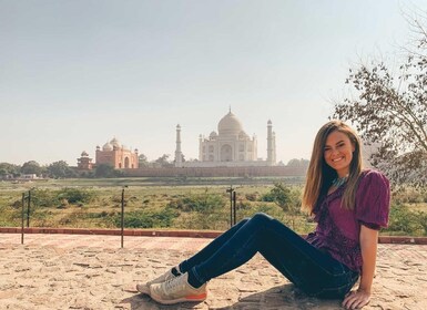 Taj Mahal Tour from Delhi by Express Train (Award Winner)