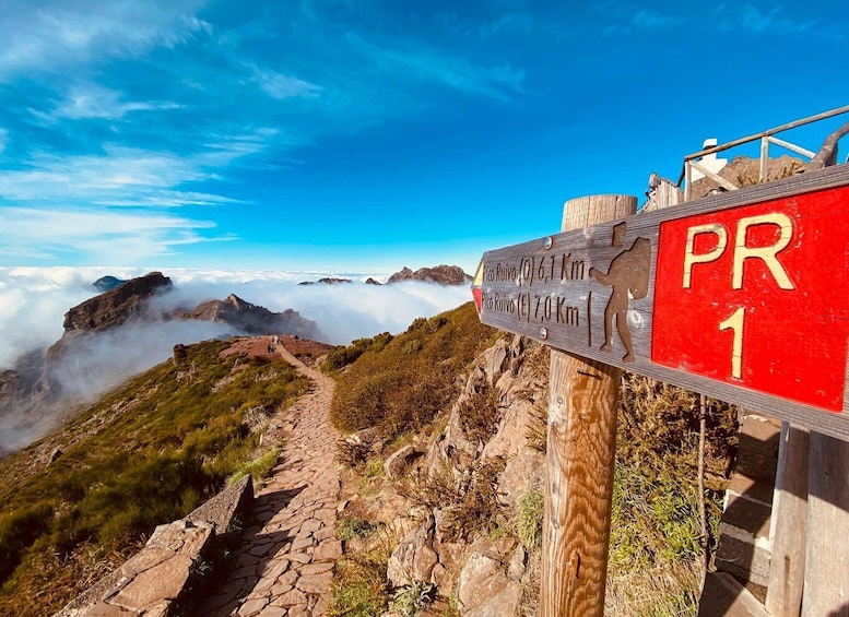 From Achada do Teixeira: One-Way Transfer to Pico do Arieiro